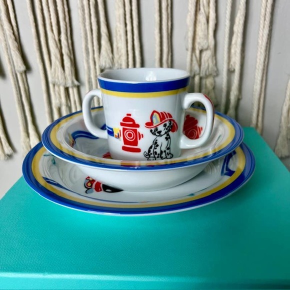 TIFFANY & Co. “FIRE STATION" Mug/Cereal Bowl/Plate 3 Piece Set BRAND NEW - Picture 2 of 10